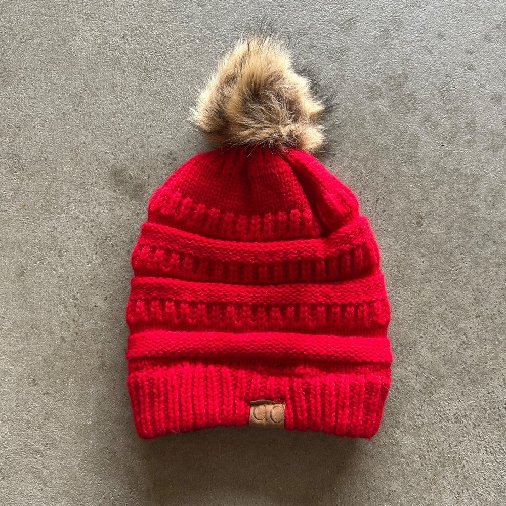 CC Cable Knit Pom Beanie Hat Cap One Size Knit Fleece Lined Faux Fur Womens